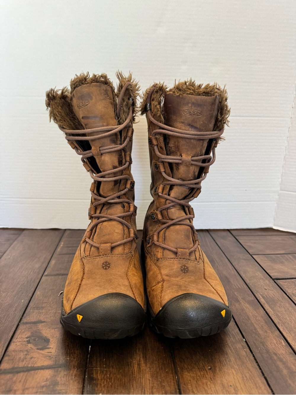 Keen Women's Brown Leather Bailey High Fur Lace Up Boots Size 8.5 Hiking Trail - Picture 6 of 16